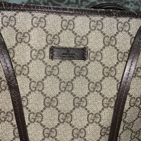 Authentic Gucci bag with optional shoulder strap - Picture 3 of 17